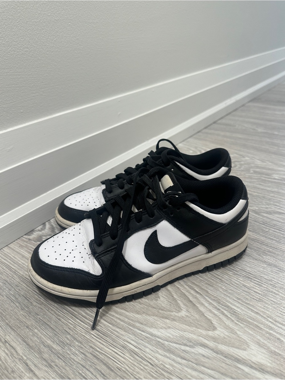 Nike Black & White Low Top Dunk Sneakers - Picture 2 of 4